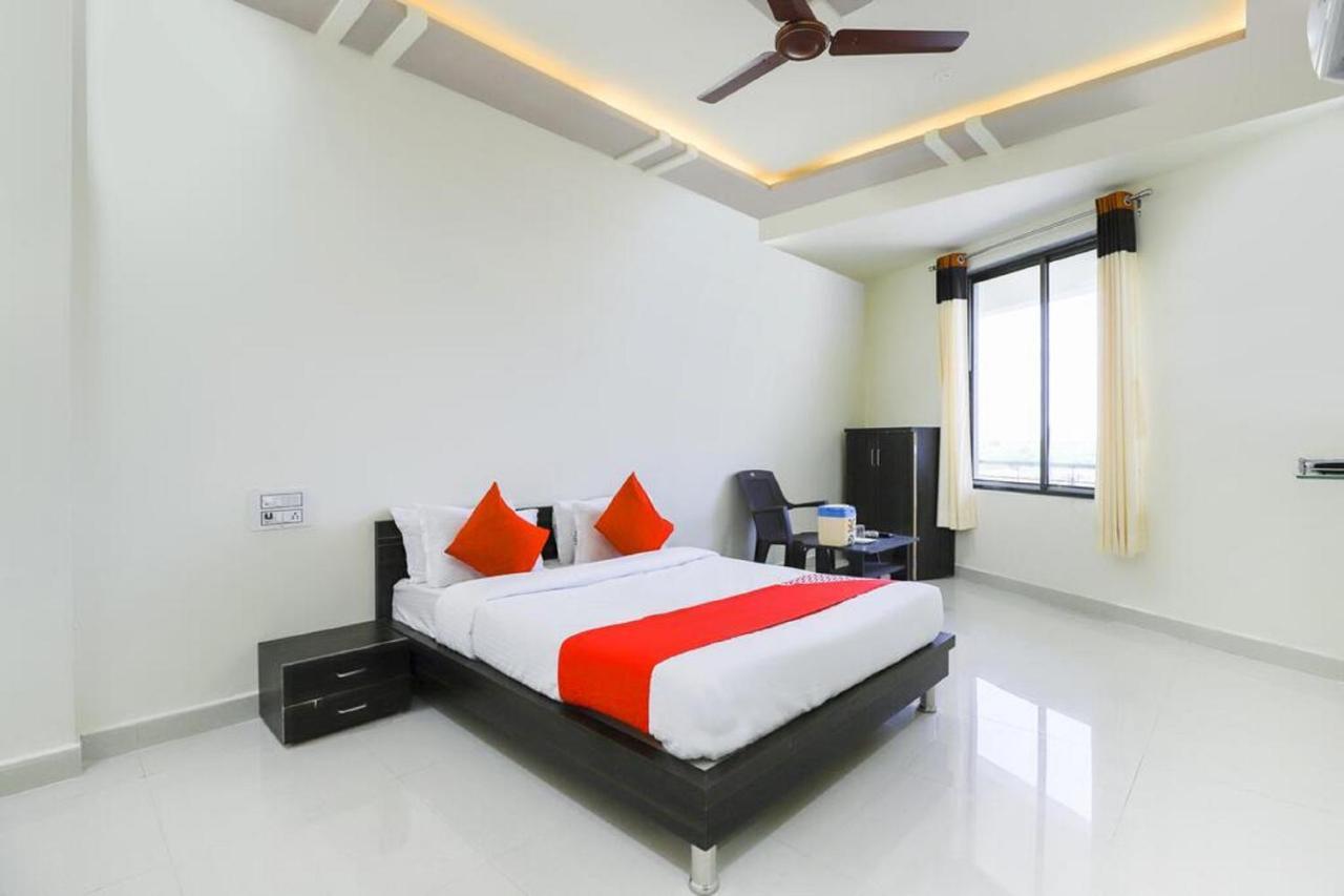 Hotel-The Safar Ahmedabad Exteriör bild