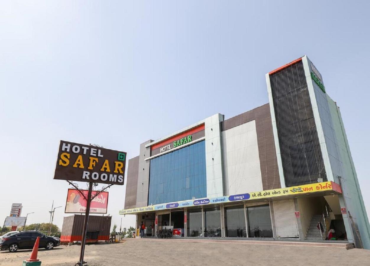 Hotel-The Safar Ahmedabad Exteriör bild