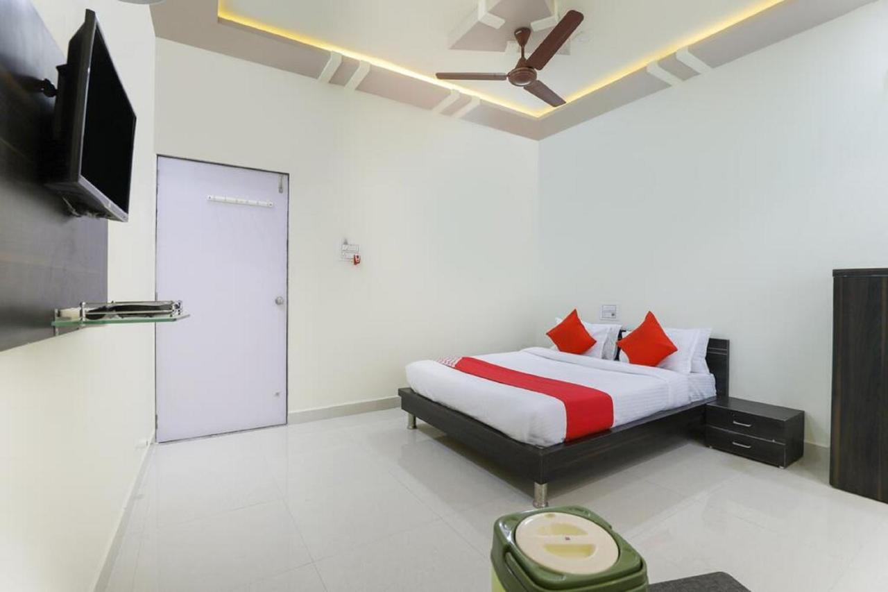 Hotel-The Safar Ahmedabad Exteriör bild